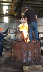 Hasell casting a Difference tone bell Billmans foundry Castlemaine 2016